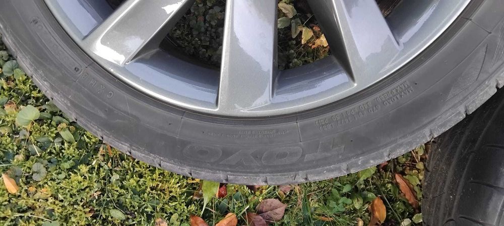 17 skoda superb octavia opony toyo