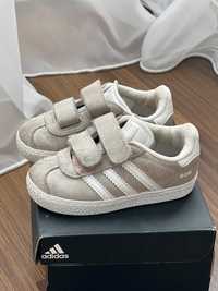 Adidas  gazelle в гарному стані