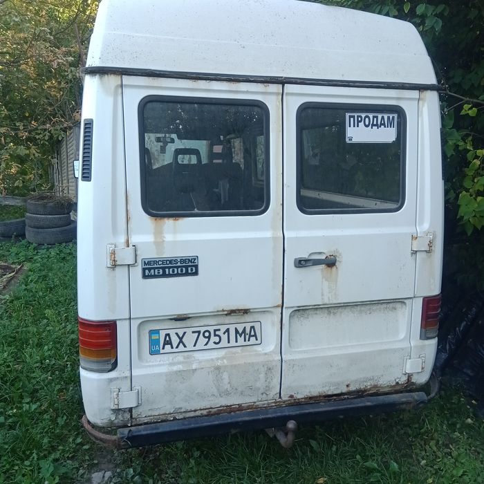 Мерседес МB100 D2,4
