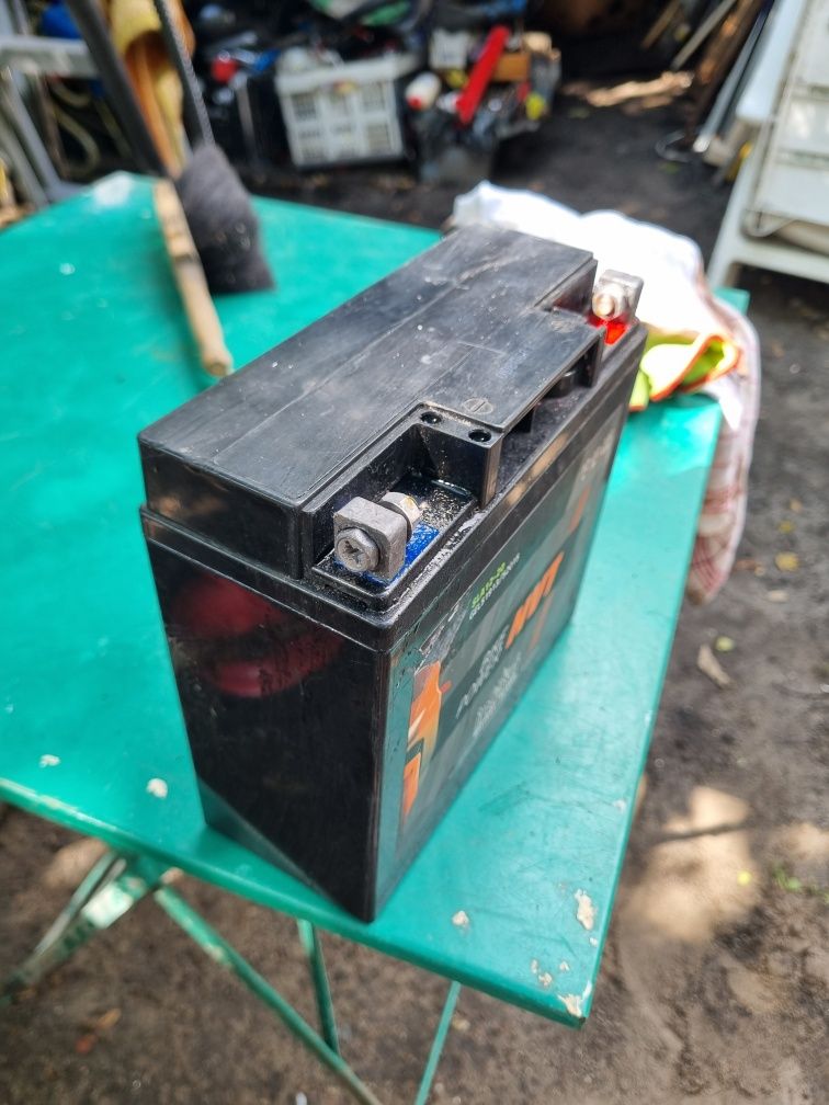 Akumulator motocyklowy hvt 20ah