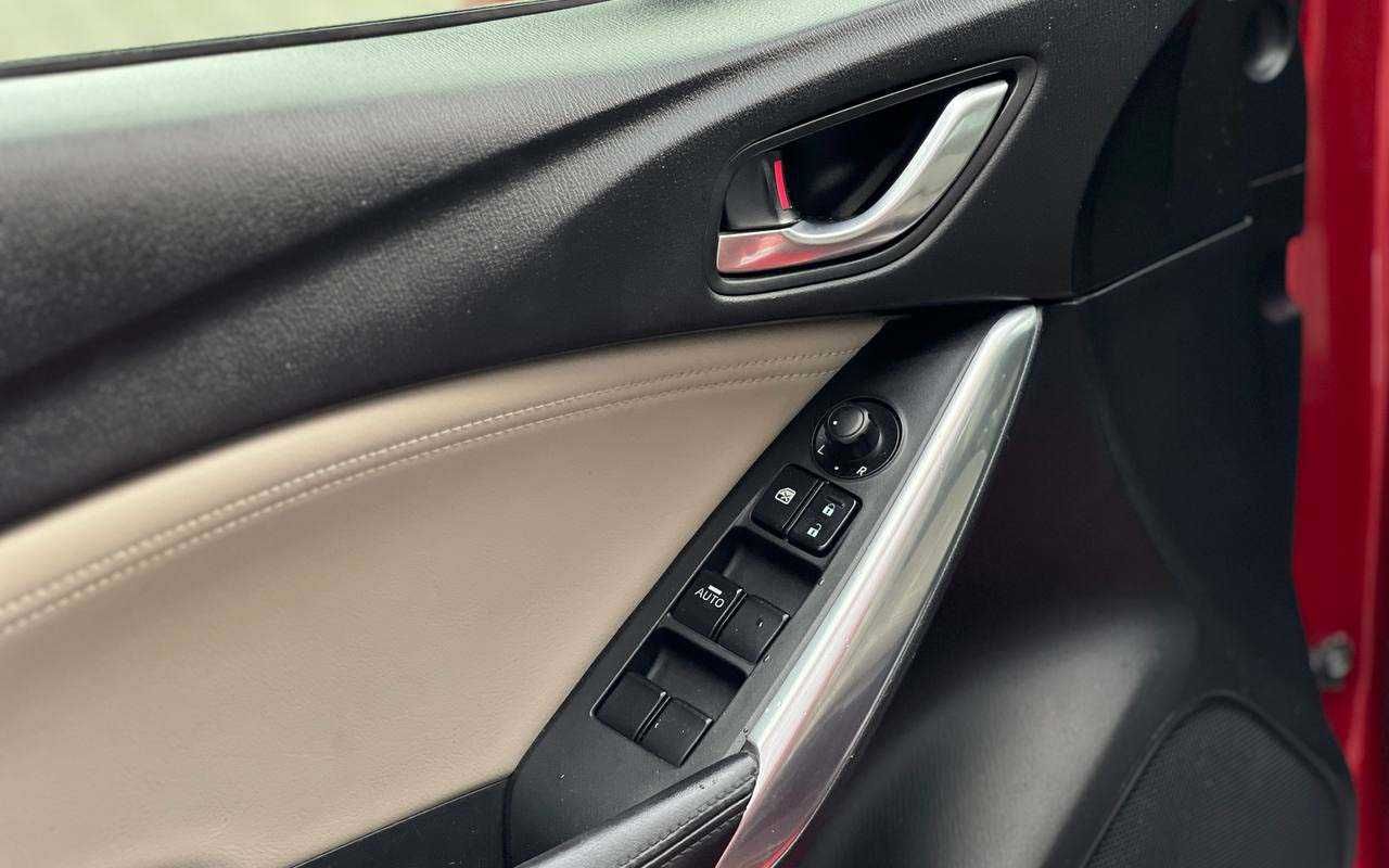 Mazda 6 2013 року