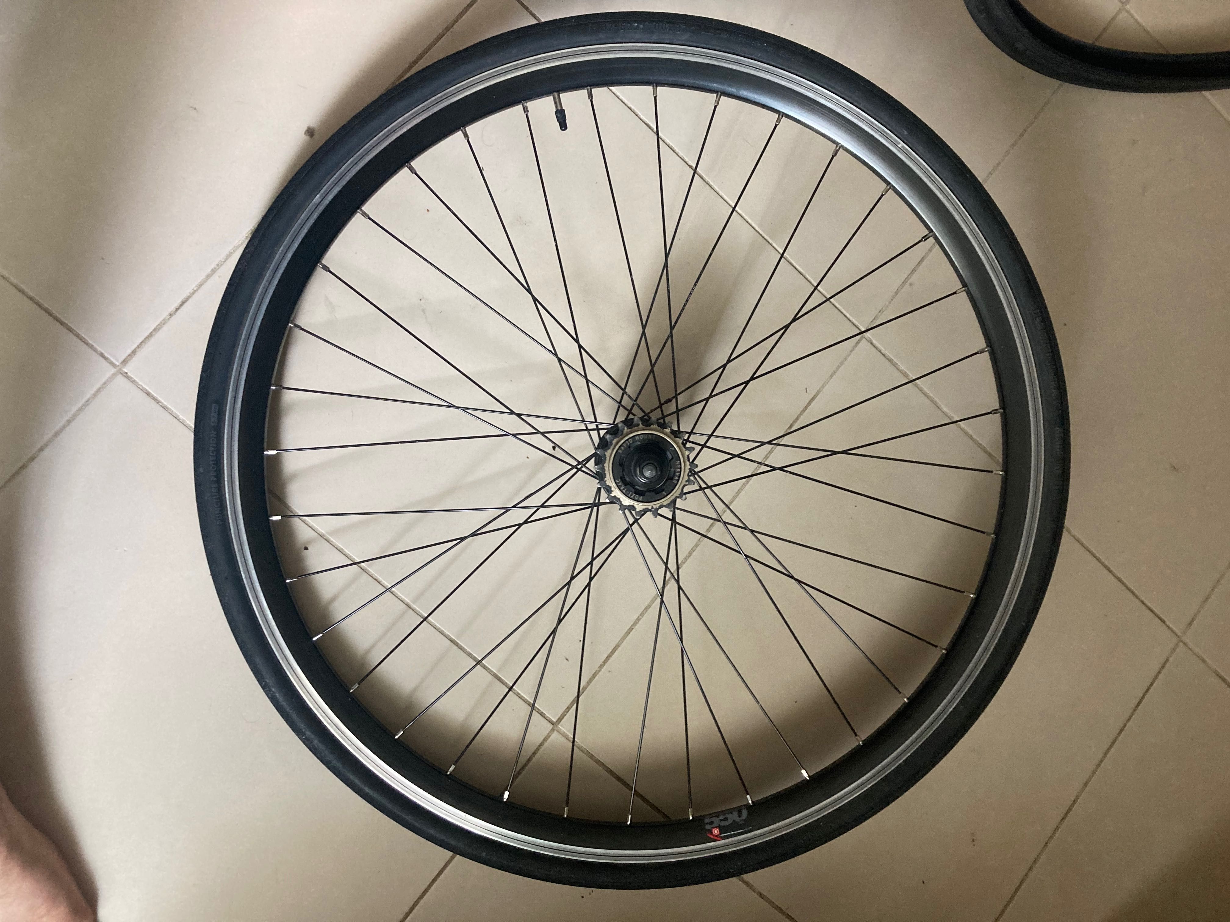 Koło tylne rowerowe single speed/ ostre koło komplet koło + 2 opony