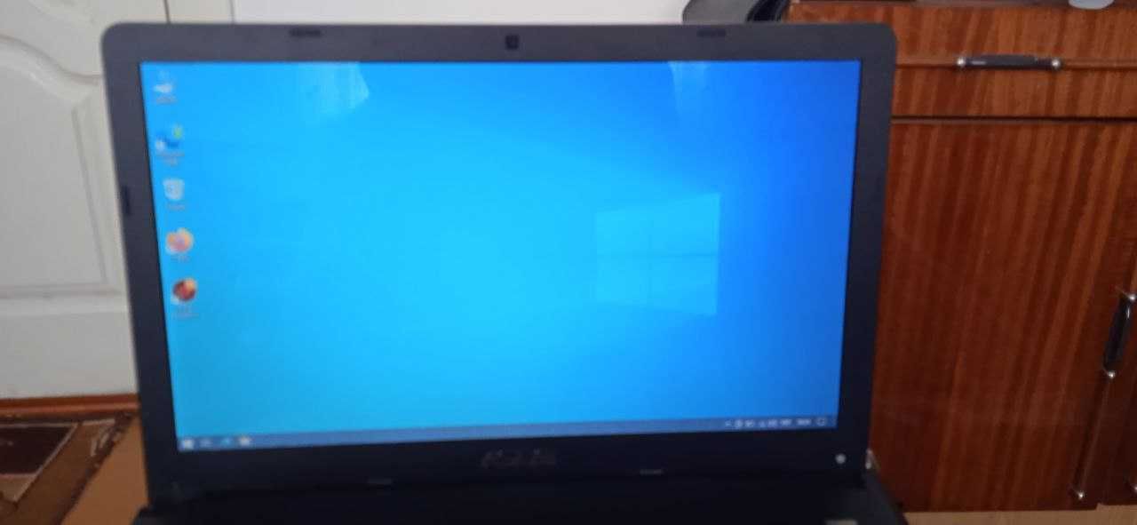 asus x501a i3 2350m/ ddr3 4 gb/ акумулятор тримає