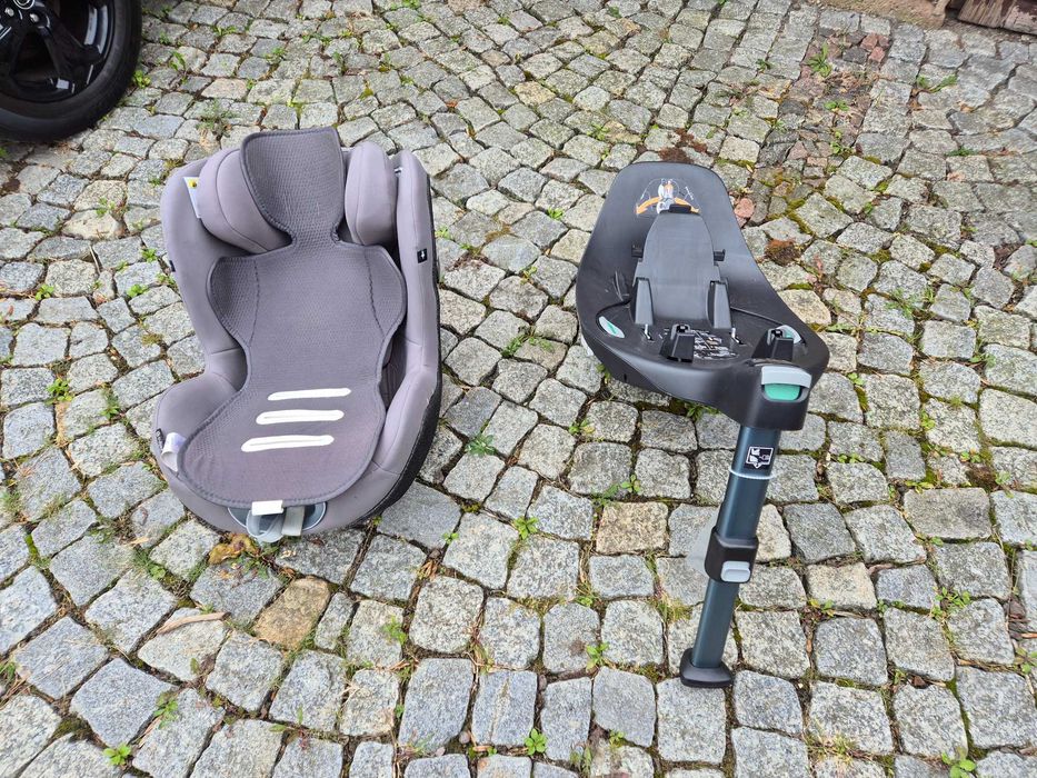 Cybex Sirona z bazą obrotową