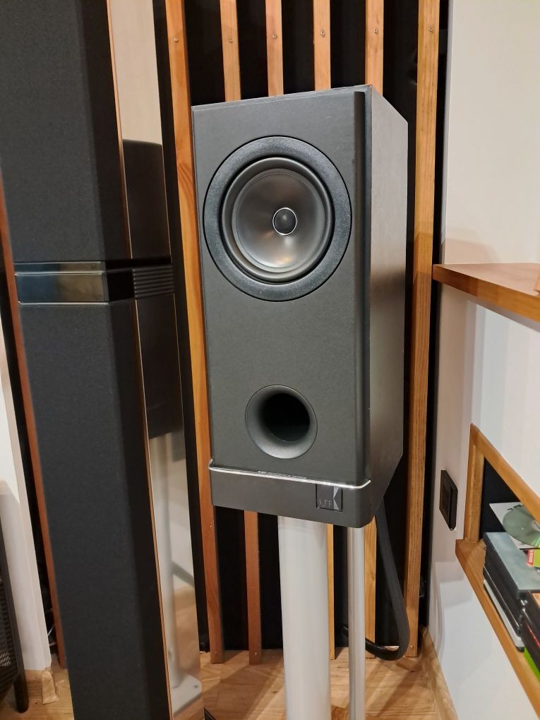 Kef Reference 102/2 kolumny stereo podstawkowe Uni-Q  band-pass