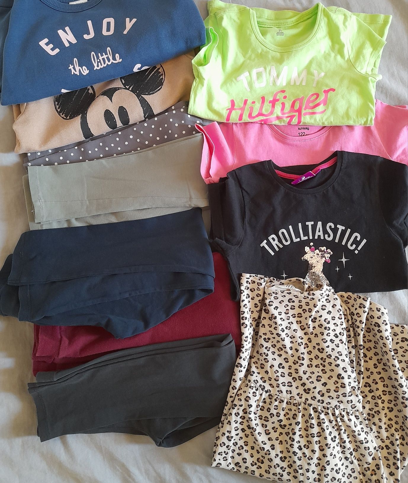 Legginsy sukienki tshirt bluzy hm i inne 122