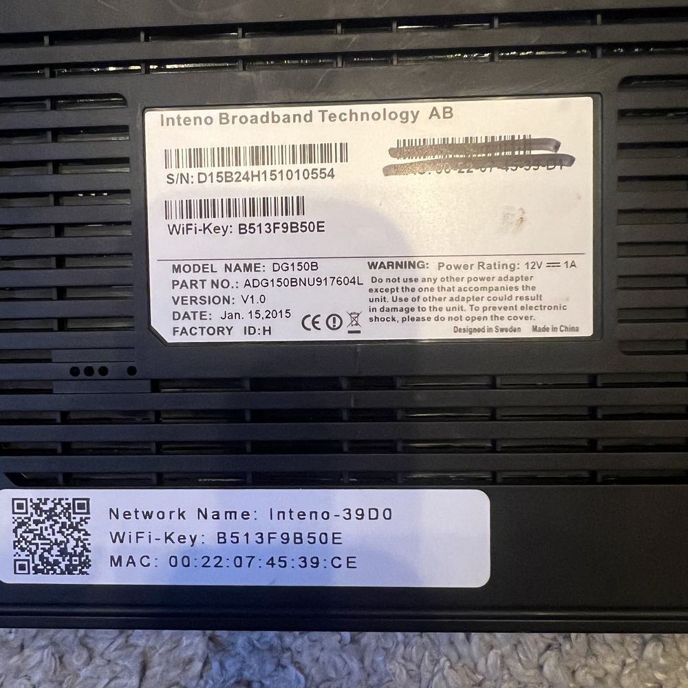 Router Inteno GB150B, zasilacz