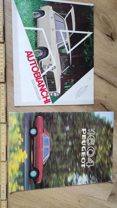 Catálogos carros antigos Vauxhall, Peugeot e Autobianchi