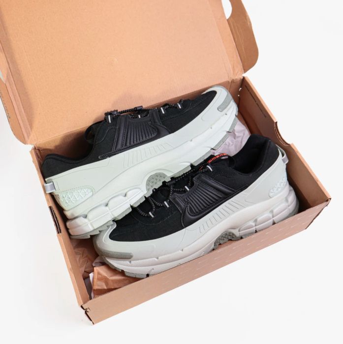 Оригінальні кросівки NikeVomero Roam ( 40 розмір)