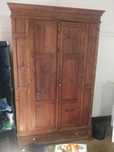 Guarda Roupa antigo