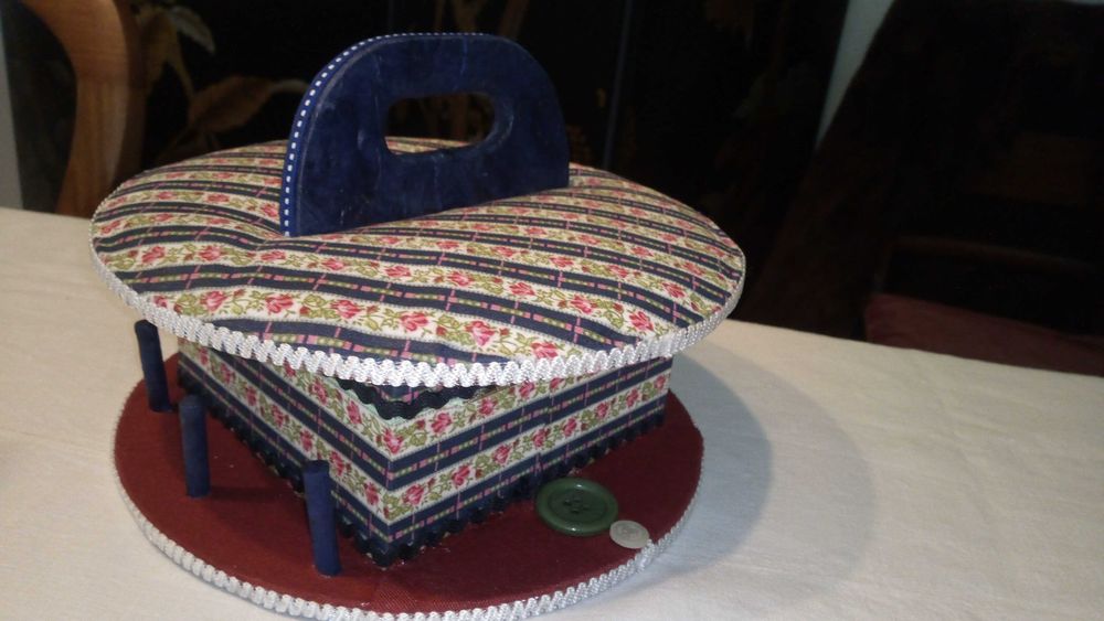 Caixa de costura artesanato