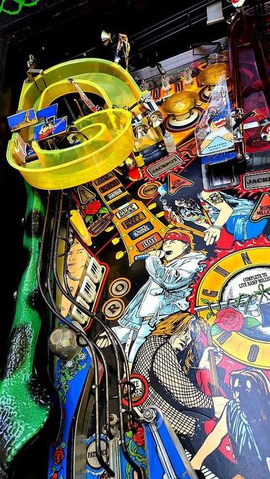 flipper CIRQUS VOLTAIRE i GUNS N ROSES - Bardzo ładny stan