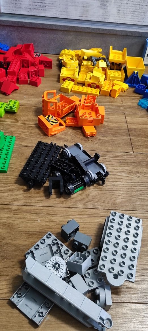 Lego duplo mix dużo klocków plus tory lokomotywa