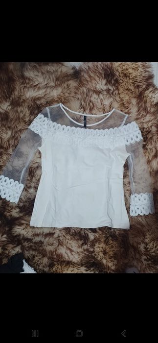 Biała bluzka z siateczką
