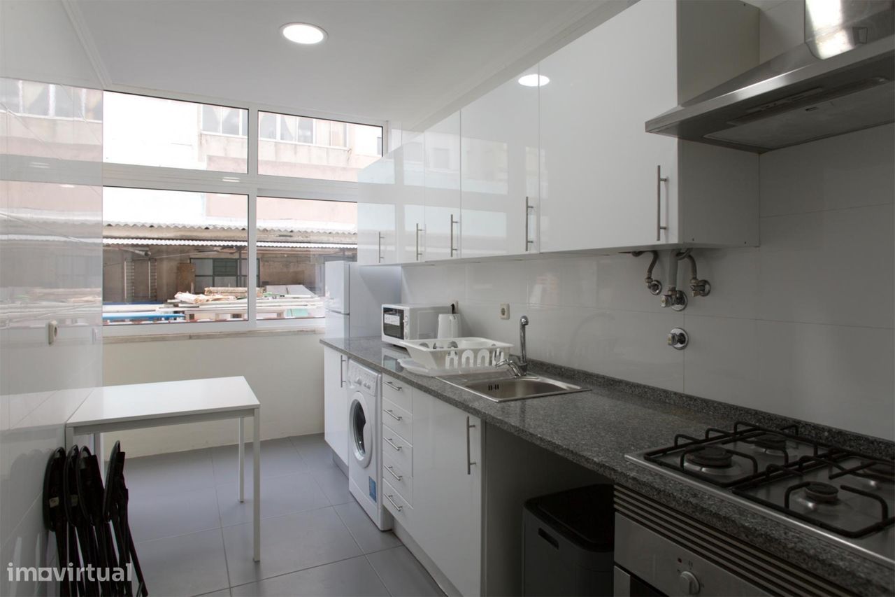 553527 - Quarto com cama de solteiro em...