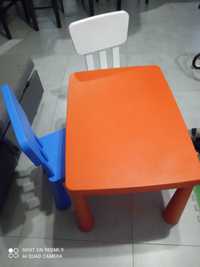 Stolik dziecięcy Ikea mammut + 2 krzesełka