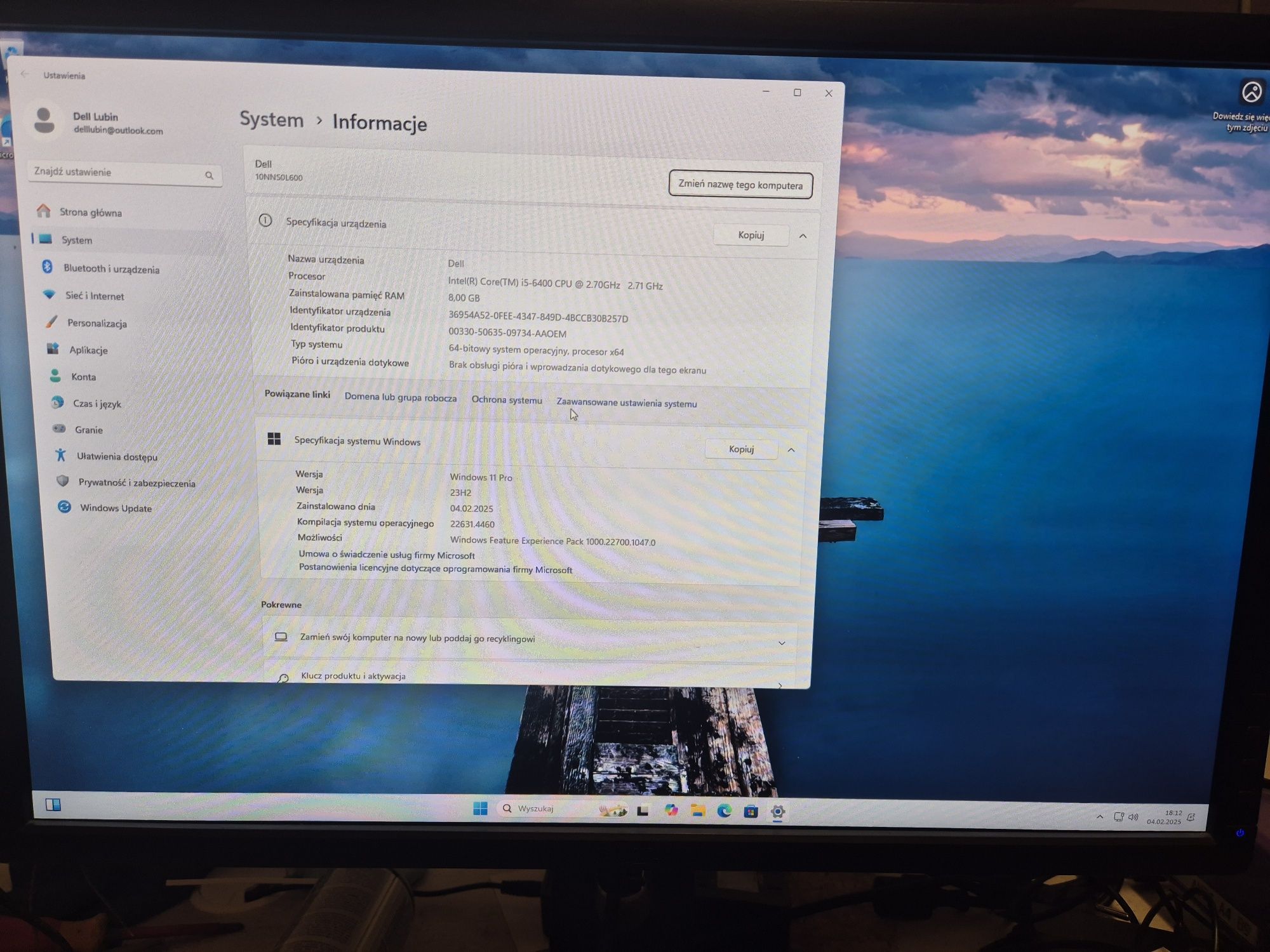 Zestaw komputerowy Lenovo V520S z monitorem Dell 24 cale wifi