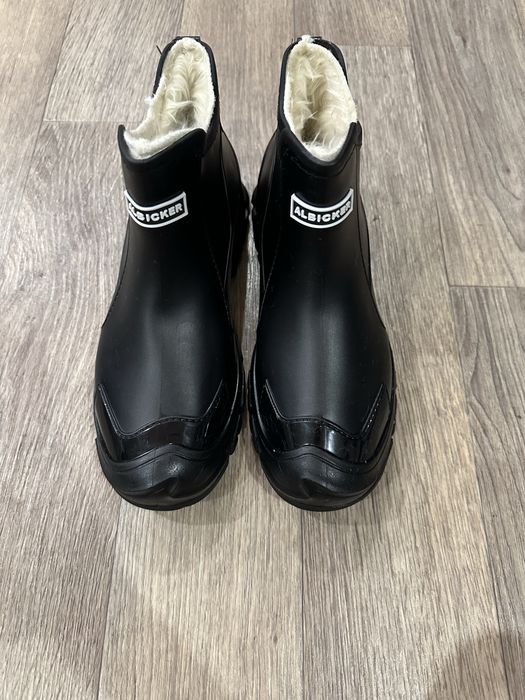 Рабочая спецовачная обувь 42р и 45р новые и теплые резиновые сапоги