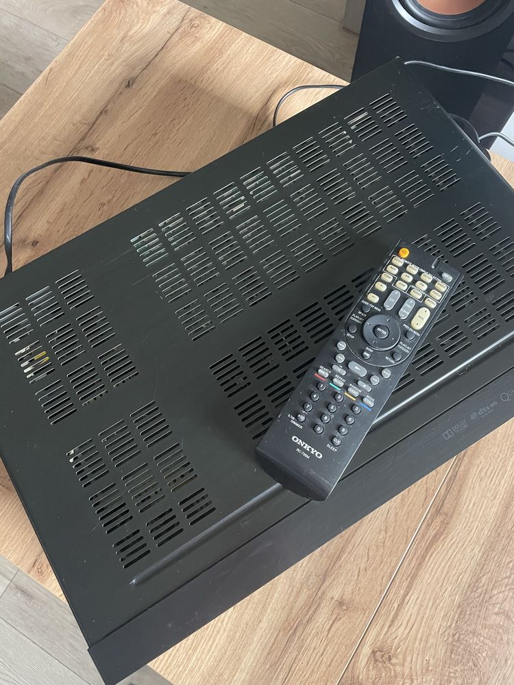 Amplituner Onkyo TX-NR636