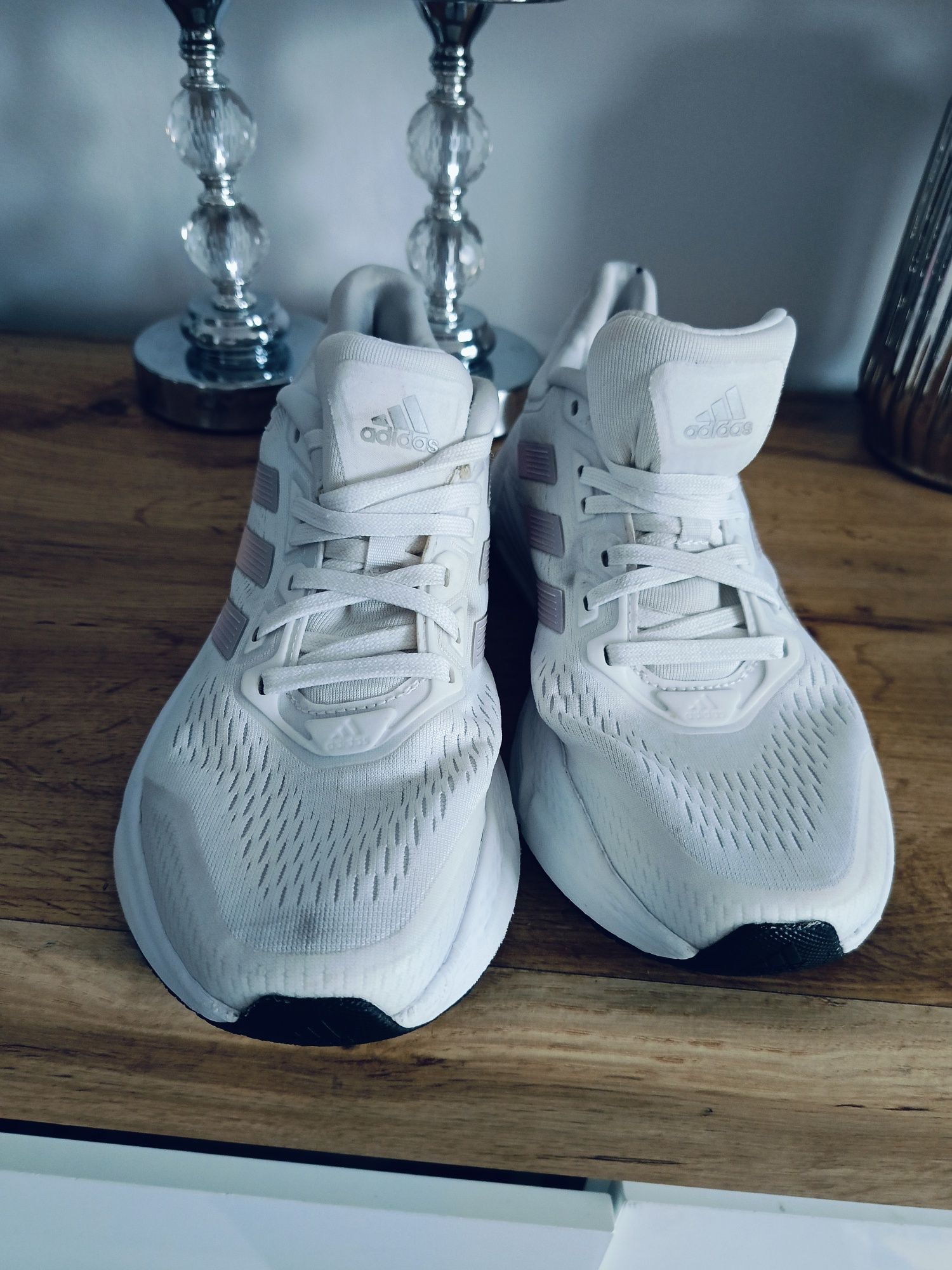 Buty adidas questar 40i 2/3 białe