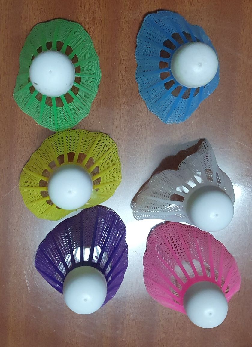 2 Raquetes de Badminton com 6 volantes