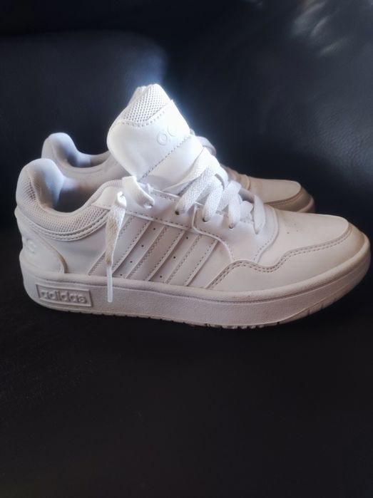 Sapatilhas adidas como novas T 36
