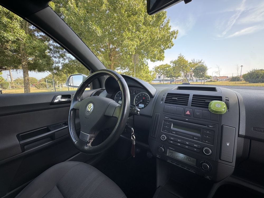 VW Polo 1.2i - 29.000 Km - Único Dono - 18 Meses de Garantia