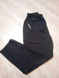 Czarna spodnie damskie rozmiar XL/XXL w pasie gumka
