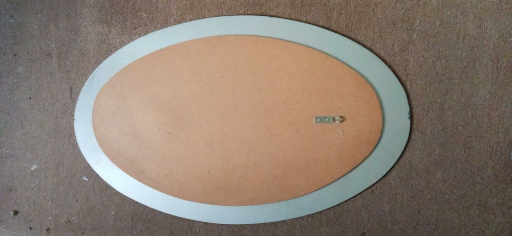 Дзеркало овальне з підвісом на стіну