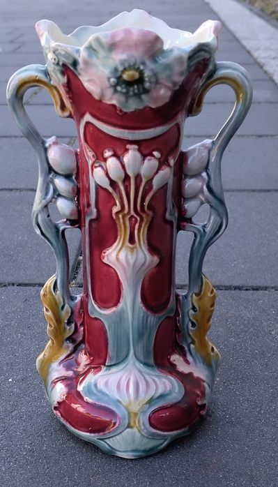 Wazon majolika sygnowany