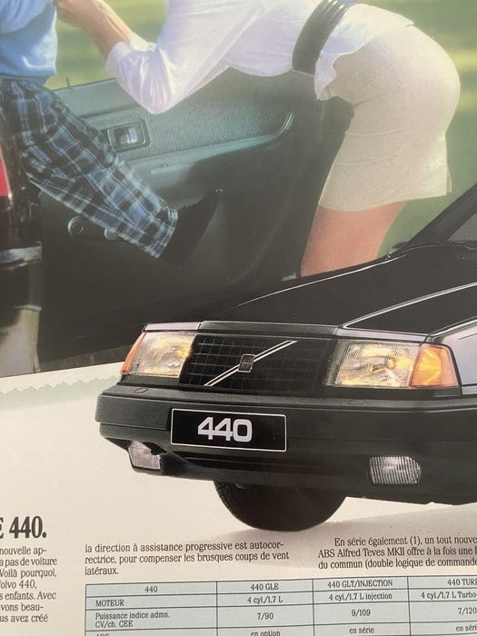 Anúncio Vintage Volvo 440 de 1988