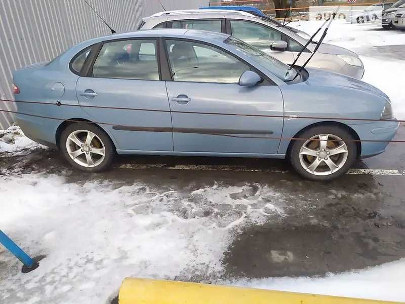 SEAT Cordoba 2.0 Бензин