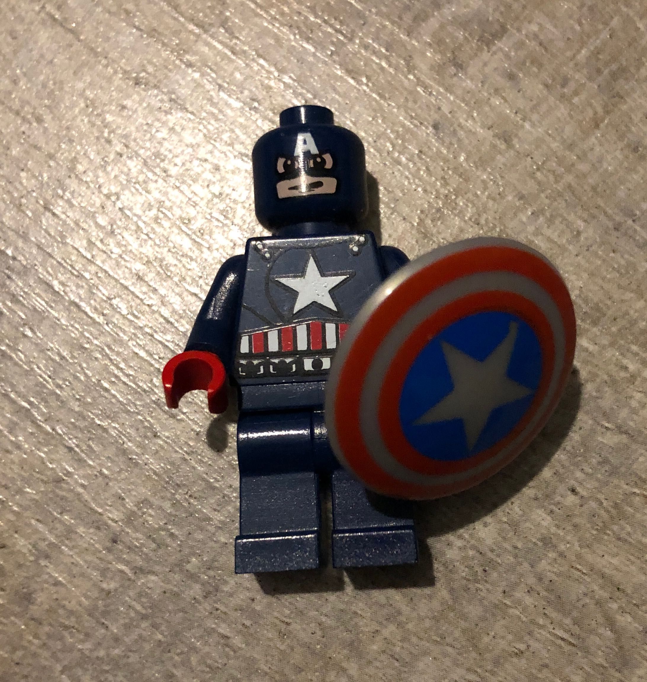 LEGO figurka Cpt America