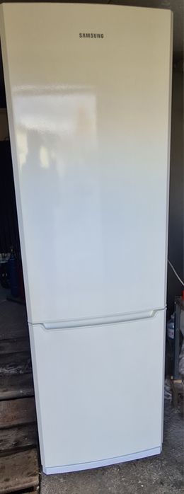 Продам холодильник Samsung с гарантией 6м.
