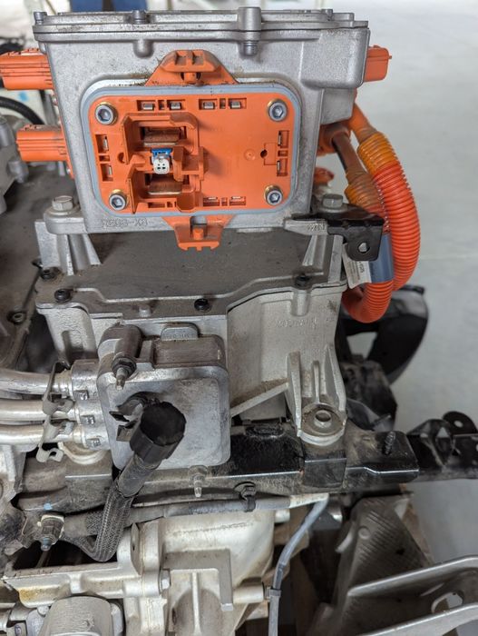 Електродвигун з комплектуючим Chevrolet BOLT EV 2017-2021