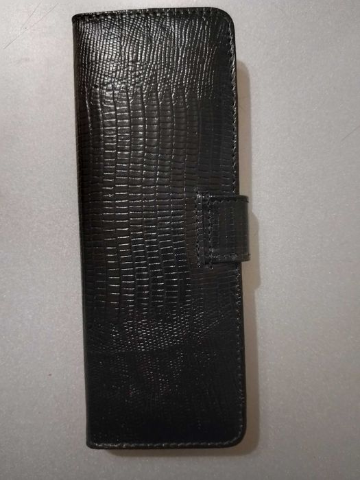 Продам новую визитницу из натуральной кожи