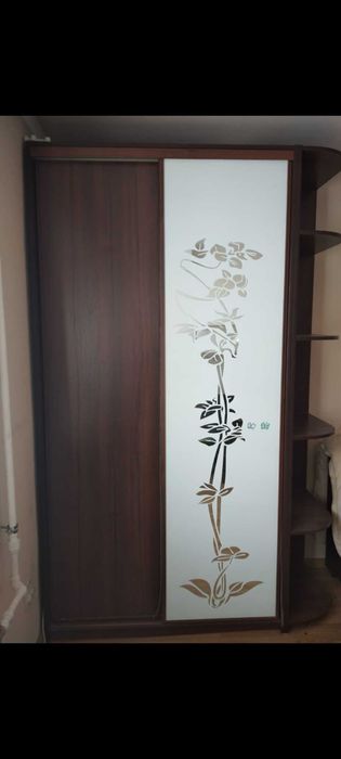 Шафа-купе дводверна