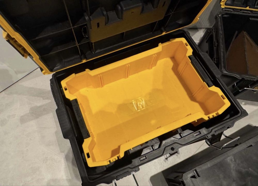 Skrzynie walizki kufry DeWalt ToughSytem2.0 bdb dodatki