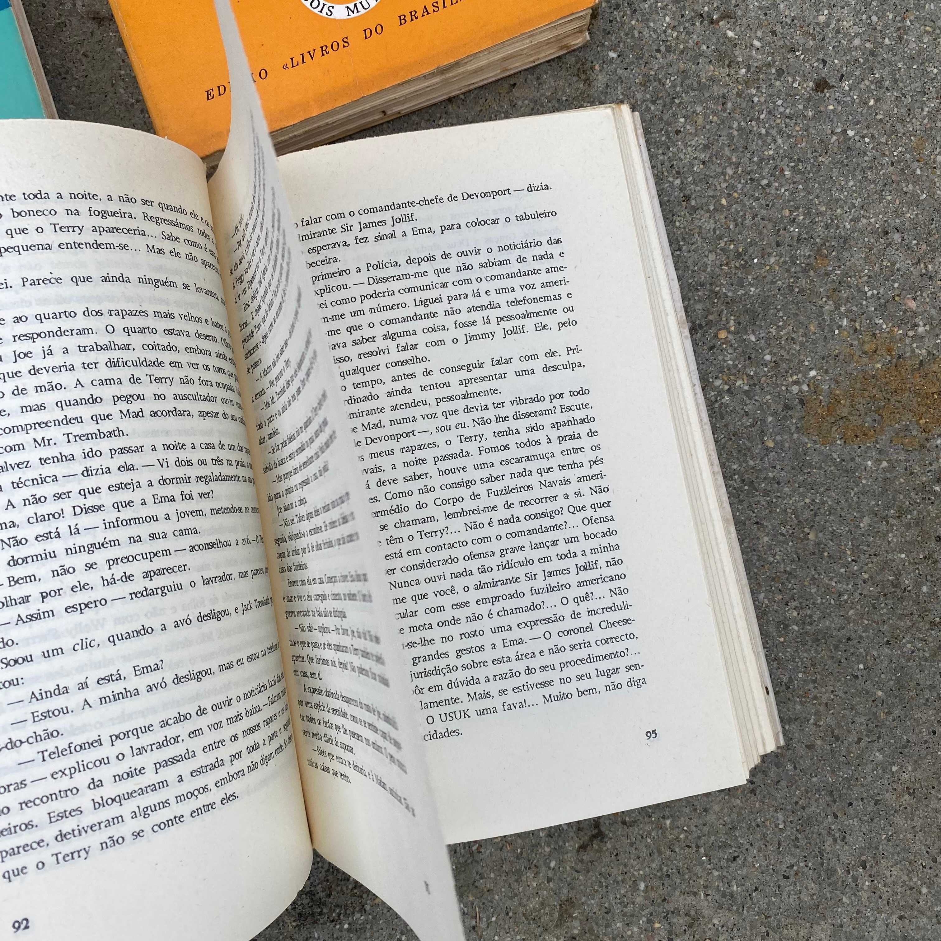 Livros "Dois Mundos" Coleção