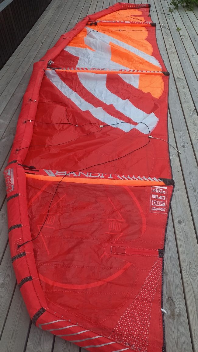 2 Latawce kite F-one Bandit 8 m + Bar Monolith 45 + Best Kahoona 11,5