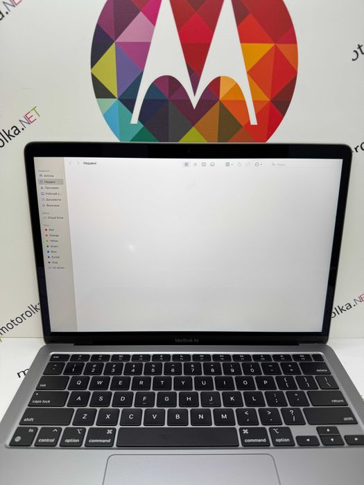 MacBook Air 13 M1 8CPU/7GPU 8RAM 128SSD Space Gray 126 циклов (94%)