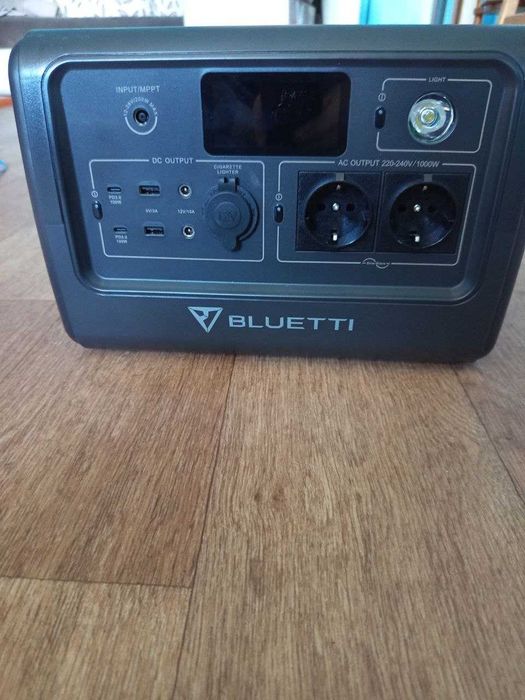 Зарядная станция Bluetti EB70