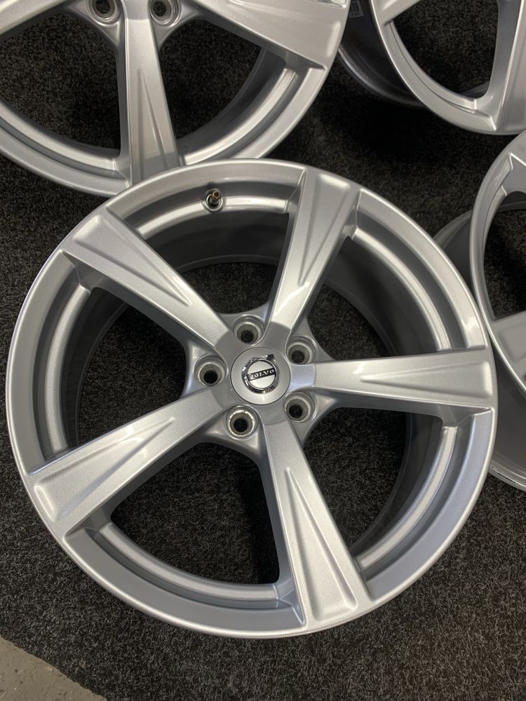 Диски R18 5/108 Volvo Original XC90,XC70,XC60,V60,V70,V90,S60,S90,Ford