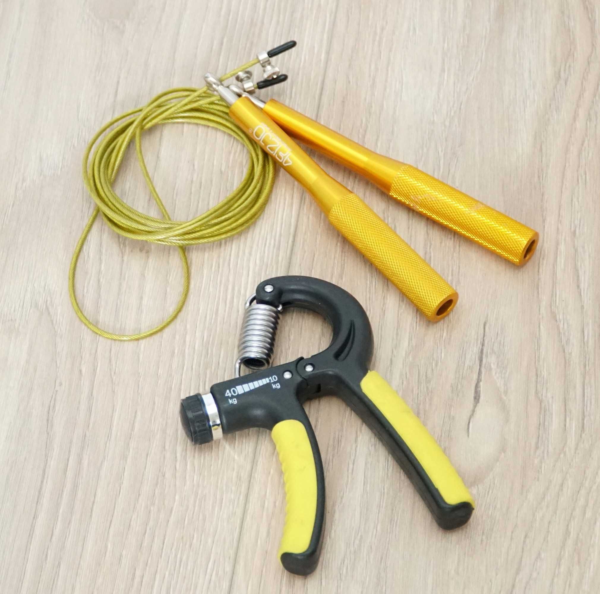 4FIZJO ścisk do dłoni 10-20 kg + regulowana skakanka aluminiowa