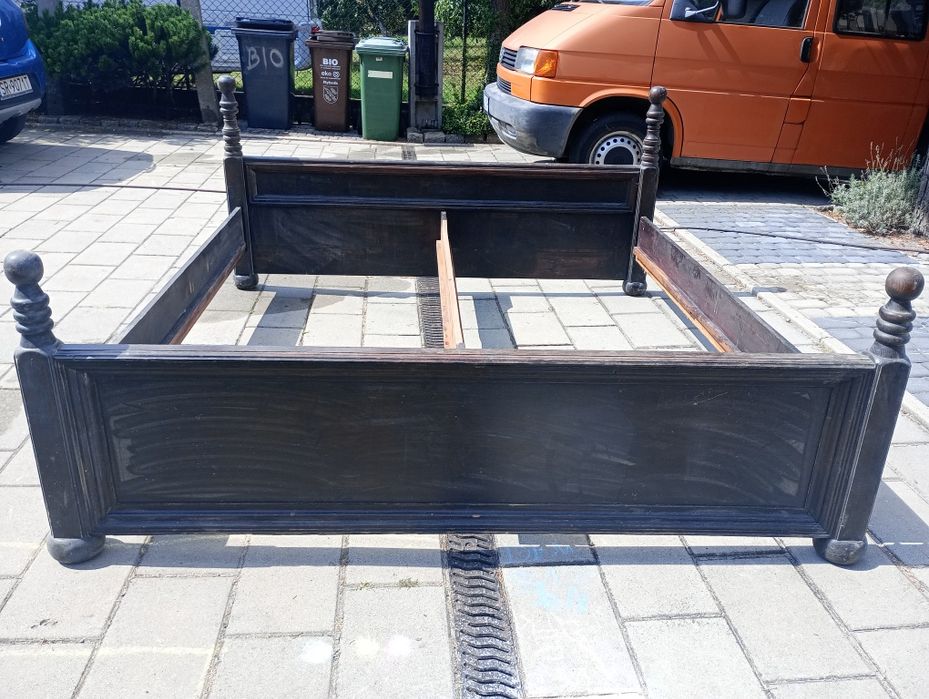 Łóżko do sypialni stare 180x190 cm