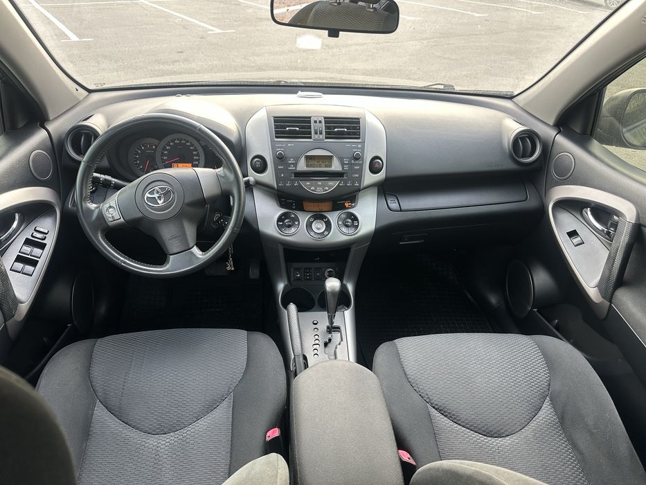 Продам Toyota Rav 4 2007 газ/бенз