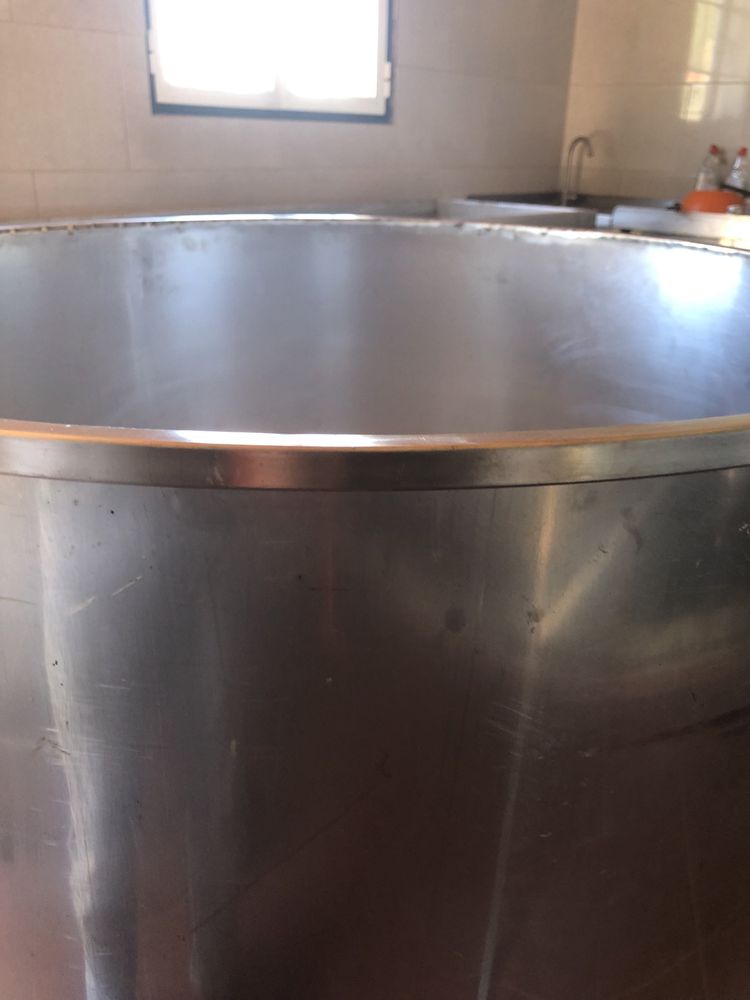 Cuba de inox ideal para uvas ou carnes temperadas para enchidos