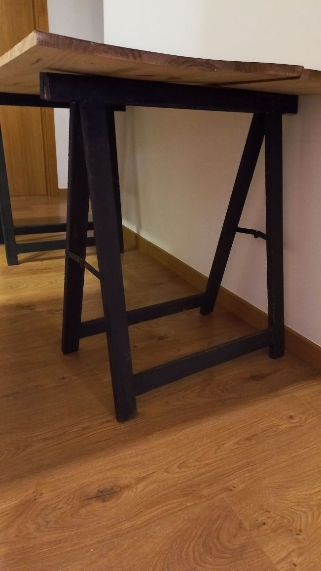 Cavaletes com tampo de mesa ótimo para bancada de trabalho