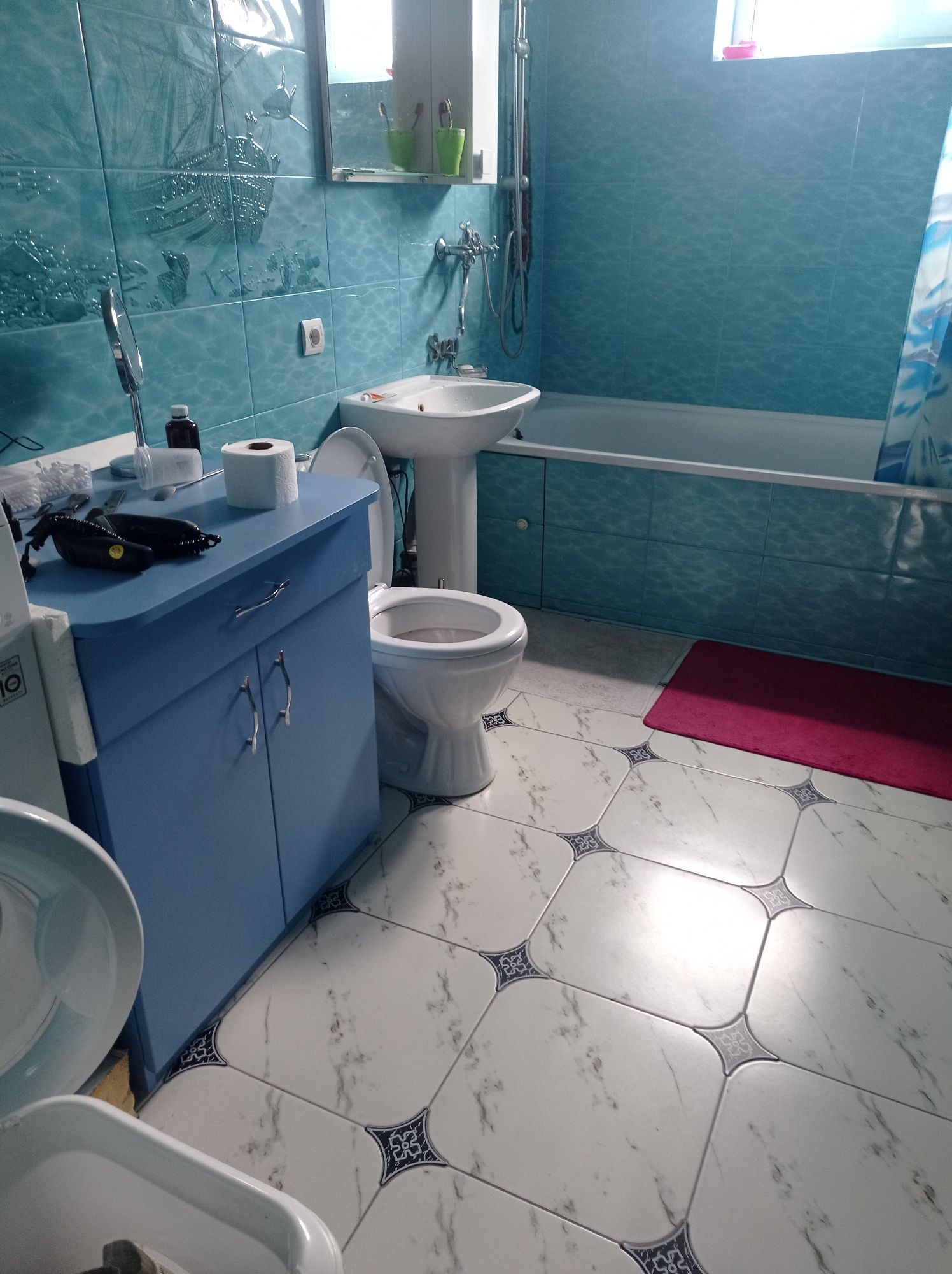 Продам НОВИЙ будинок на березі річки. Селище Сосниця.