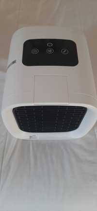 Mini Climatizador a Vapor Portátil com LED Frosty Insania